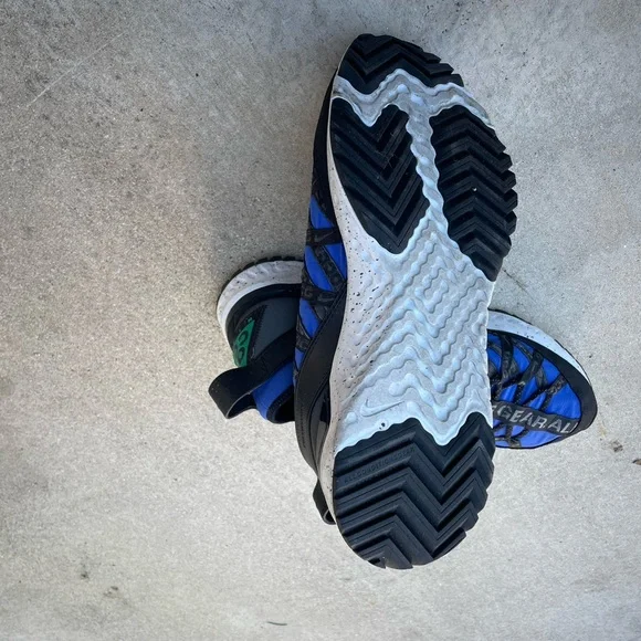 Nike ACG React Terra Gobe Size 13 blue and BlackReactAthletic Sneakers